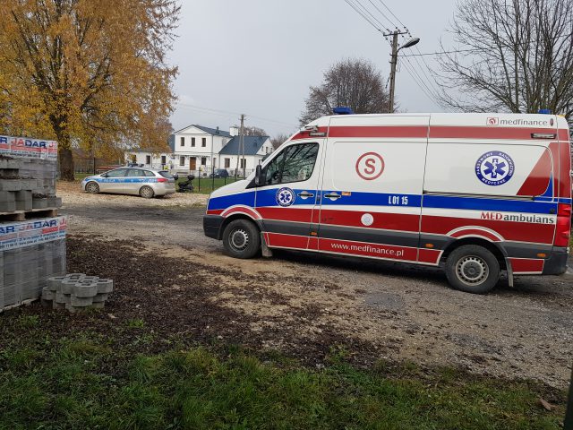 W pożarze zakładu koło Lublina zginął mężczyzna, są też osoby ranne. Strażacy wciąż walczą z ogniem (zdjęcia, wideo)