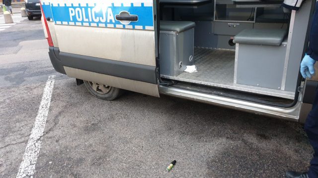 Za cel obrał sobie funkcjonariuszy, czekał tylko na dogodny moment. Atak na policjantów w Lublinie (zdjęcia)