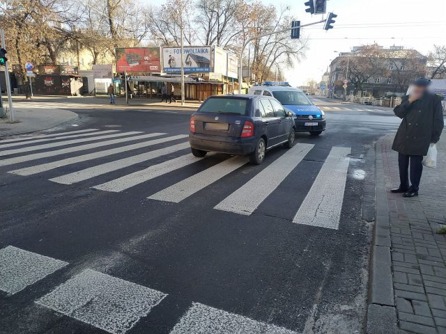 Pościg ulicami Lublina. Kierowca skody uciekał przed policją (zdjęcia)