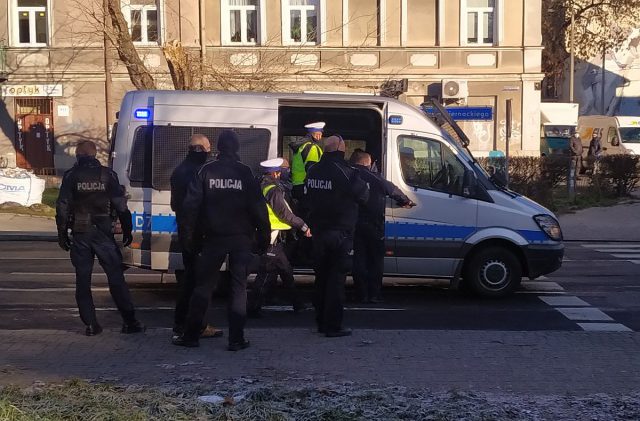 Pościg ulicami Lublina. Kierowca skody uciekał przed policją (zdjęcia)