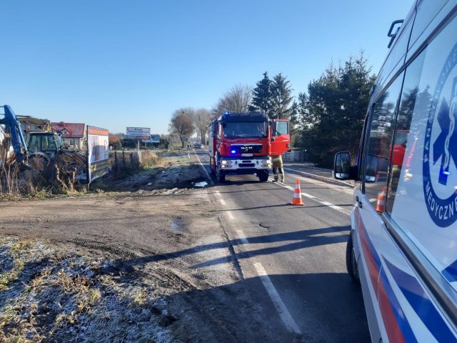 Wypadek na trasie Lublin – Nałęczów. Droga jest całkowicie zablokowana (zdjęcia)