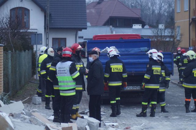 Wybuch gazu w Puławach. Strażacy odnaleźli w gruzach zawalonego domu dwa ciała (zdjęcia)