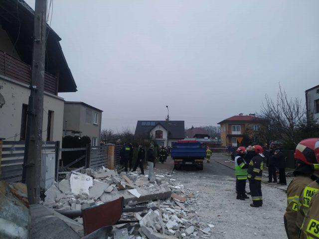 Wybuch gazu w Puławach. Strażacy odnaleźli w gruzach zawalonego domu dwa ciała (zdjęcia)