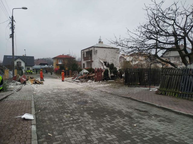 Wybuch gazu w Puławach. Strażacy odnaleźli w gruzach zawalonego domu dwa ciała (zdjęcia)