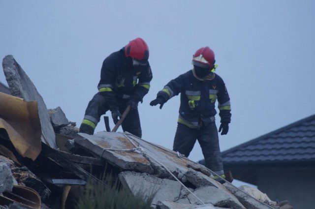 Wybuch gazu w Puławach. Strażacy odnaleźli w gruzach zawalonego domu dwa ciała (zdjęcia)