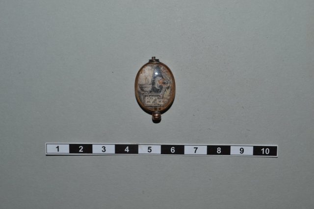 Niezwykłe odkrycia w kościele pw. św. Józefa w Puławach. W skrytce znaleziono zabytkowe przedmioty (zdjęcia)