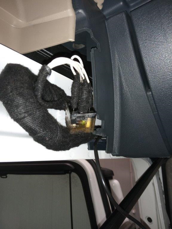 Jechał z serami do Azerbejdżanu, w ciężarówce miał wyłącznik tachografu (zdjęcia)