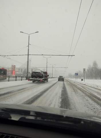 Coraz gorsze warunki do jazdy na ulicach Lublina i drogach regionu (wideo, zdjęcia)