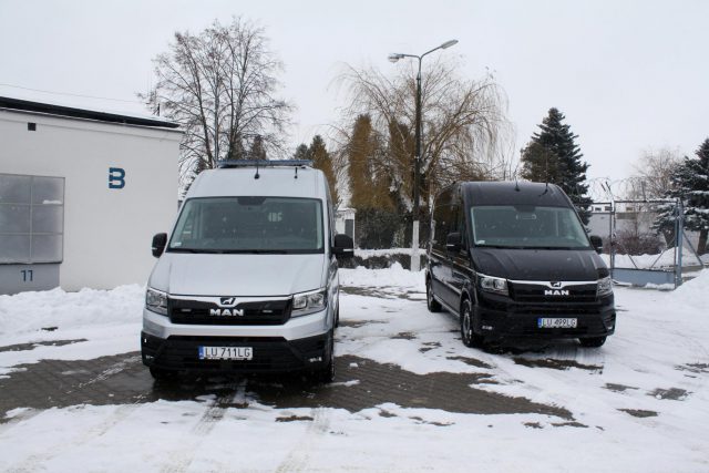 Służba więzienna w Lublinie ma nowe samochody (zdjęcia)