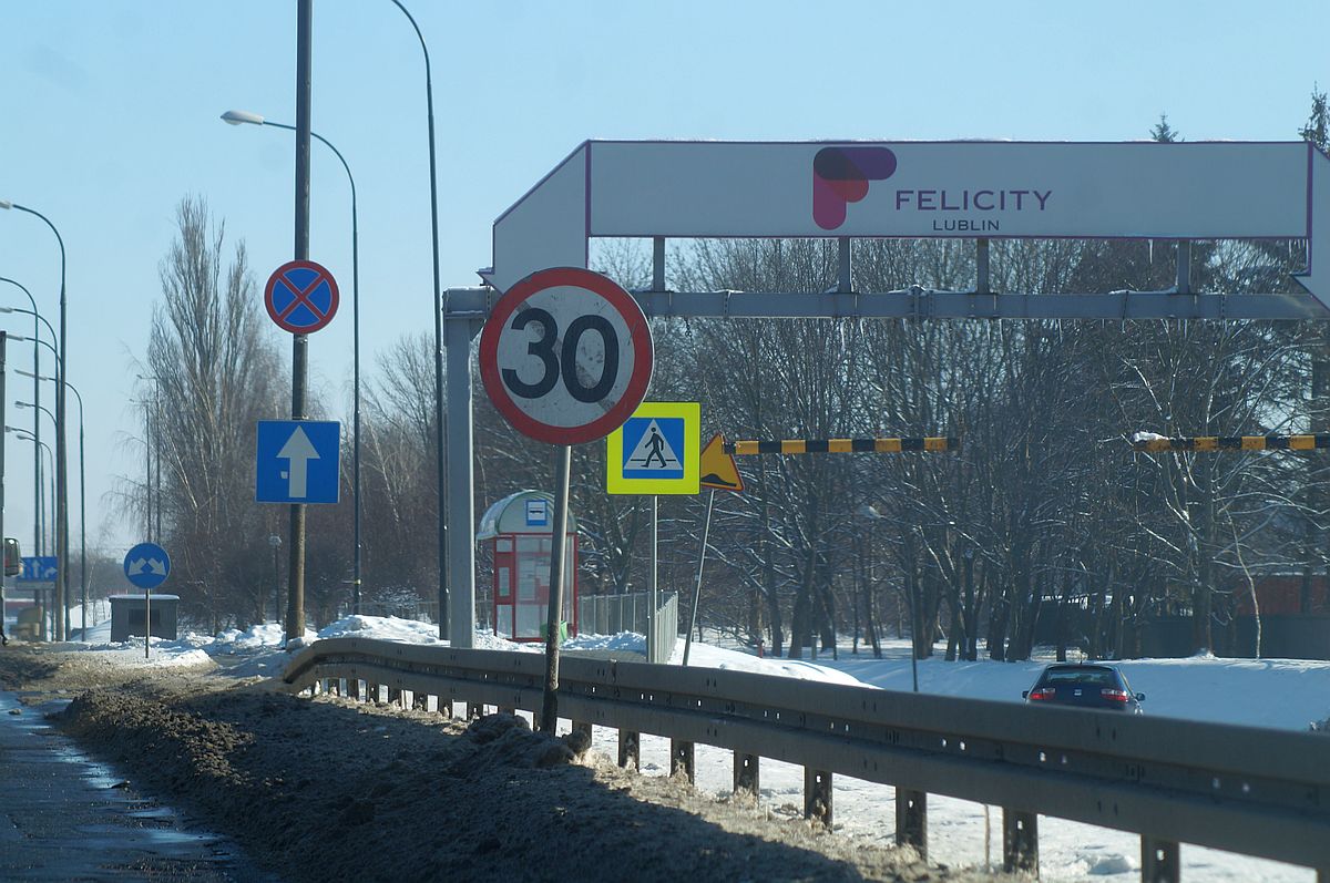 Na al. Witosa ograniczono prędkość do 30 km/h. Wszystko przez stan nawierzchni (zdjęcia)