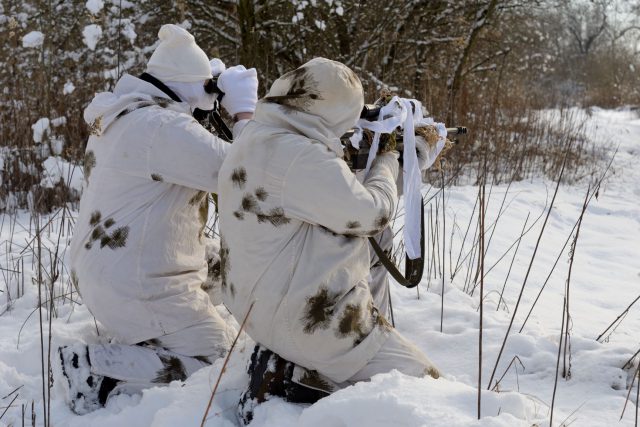 Terytorialsi z Dęblina odbyli kurs dla strzelców wyborowych (zdjęcia)