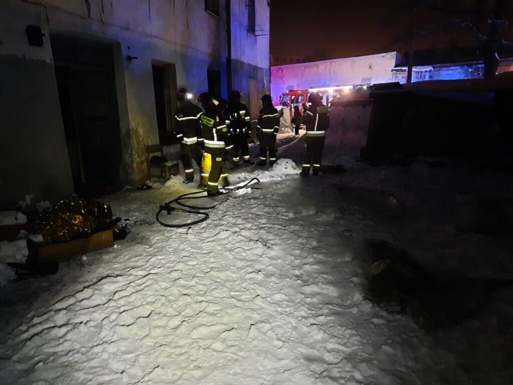 W tragicznym pożarze w Lublinie zginęły dwie osoby (zdjęcia)
