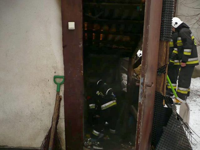 Pożar w kotłowni budynku mieszkalnego (zdjęcia)