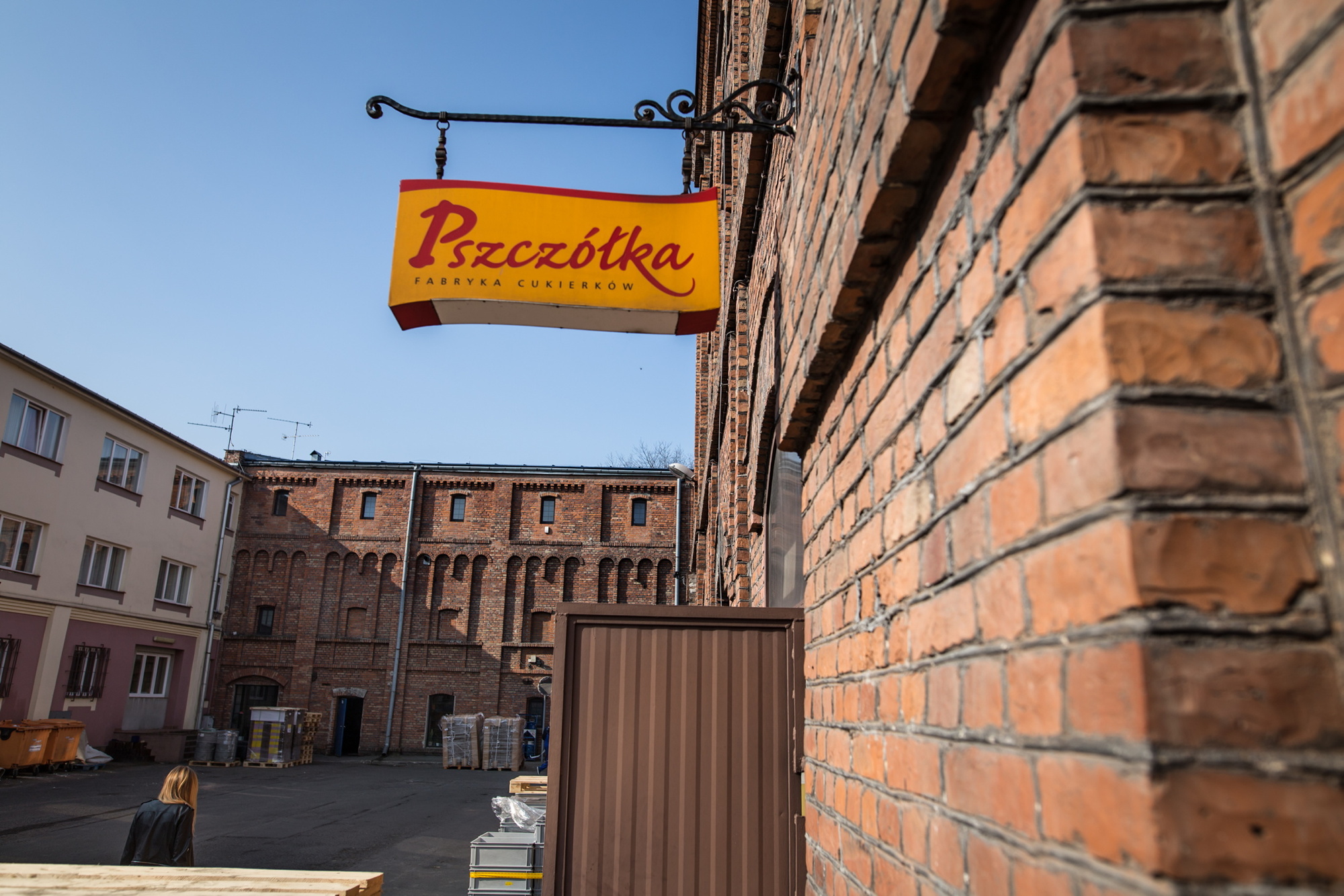 „Pszczółka” sprzedaje swoją dawną fabrykę przy Krochmalnej (zdjęcia)