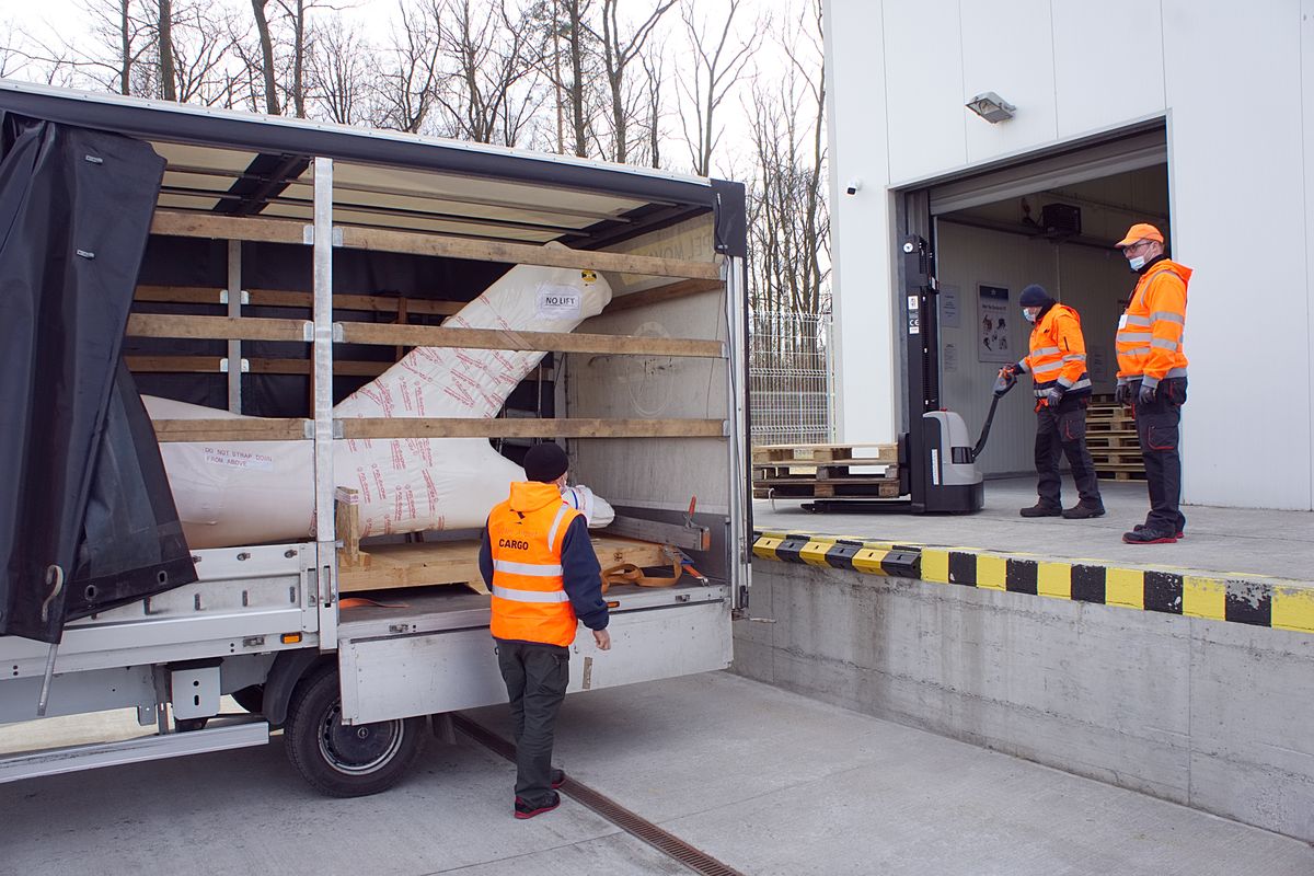 Cargo na lubelskim lotnisku już działa. Właśnie odprawiono nietypowy ładunek (zdjęcia)