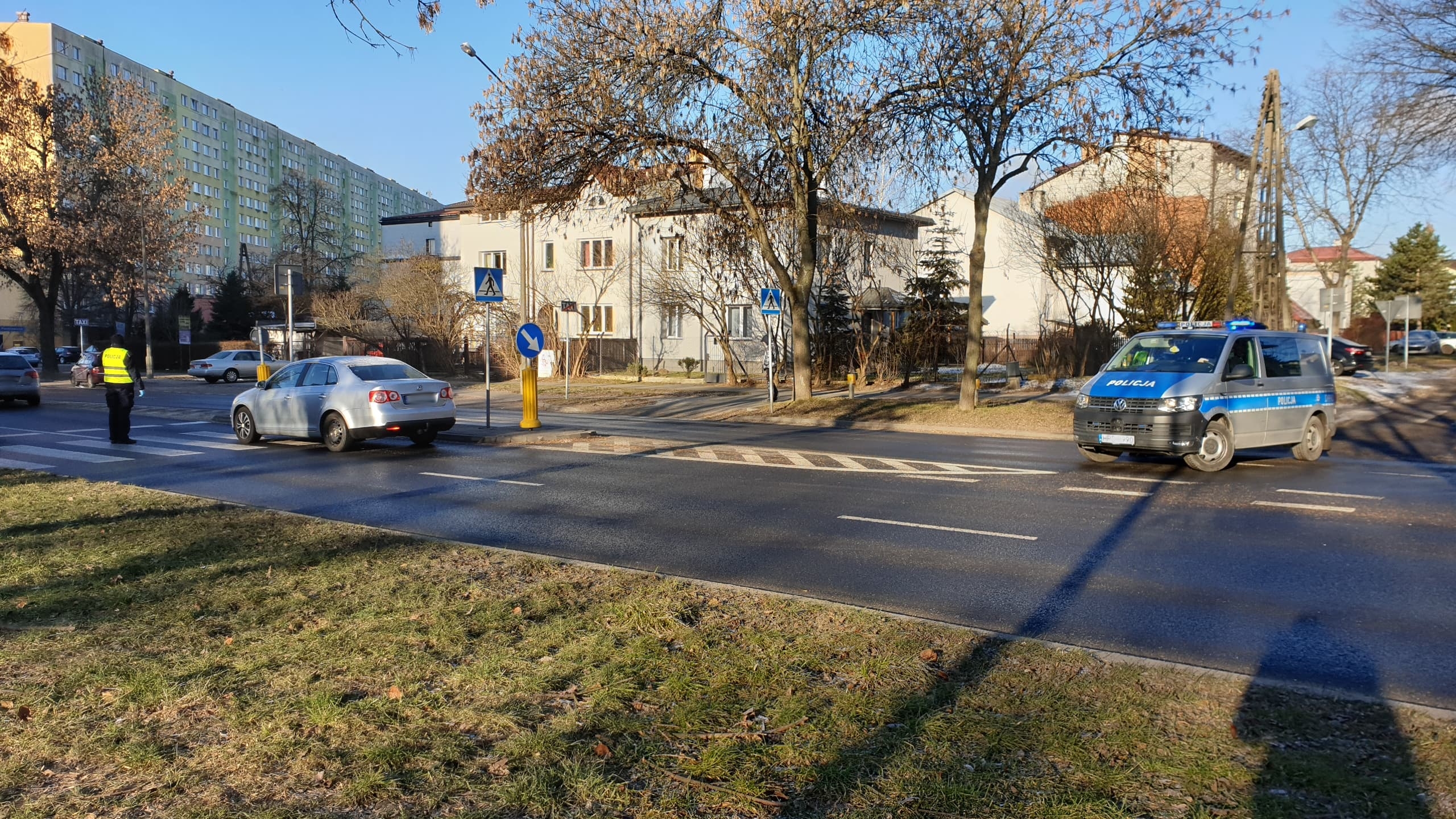 Zablokowana ulica po potrąceniu pieszego w Lublinie (zdjęcia)