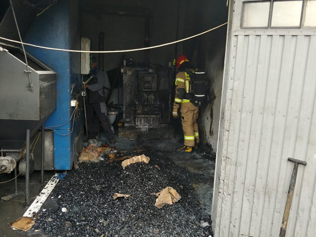 Pożar kotłowni w warsztacie samochodowym (zdjęcia)