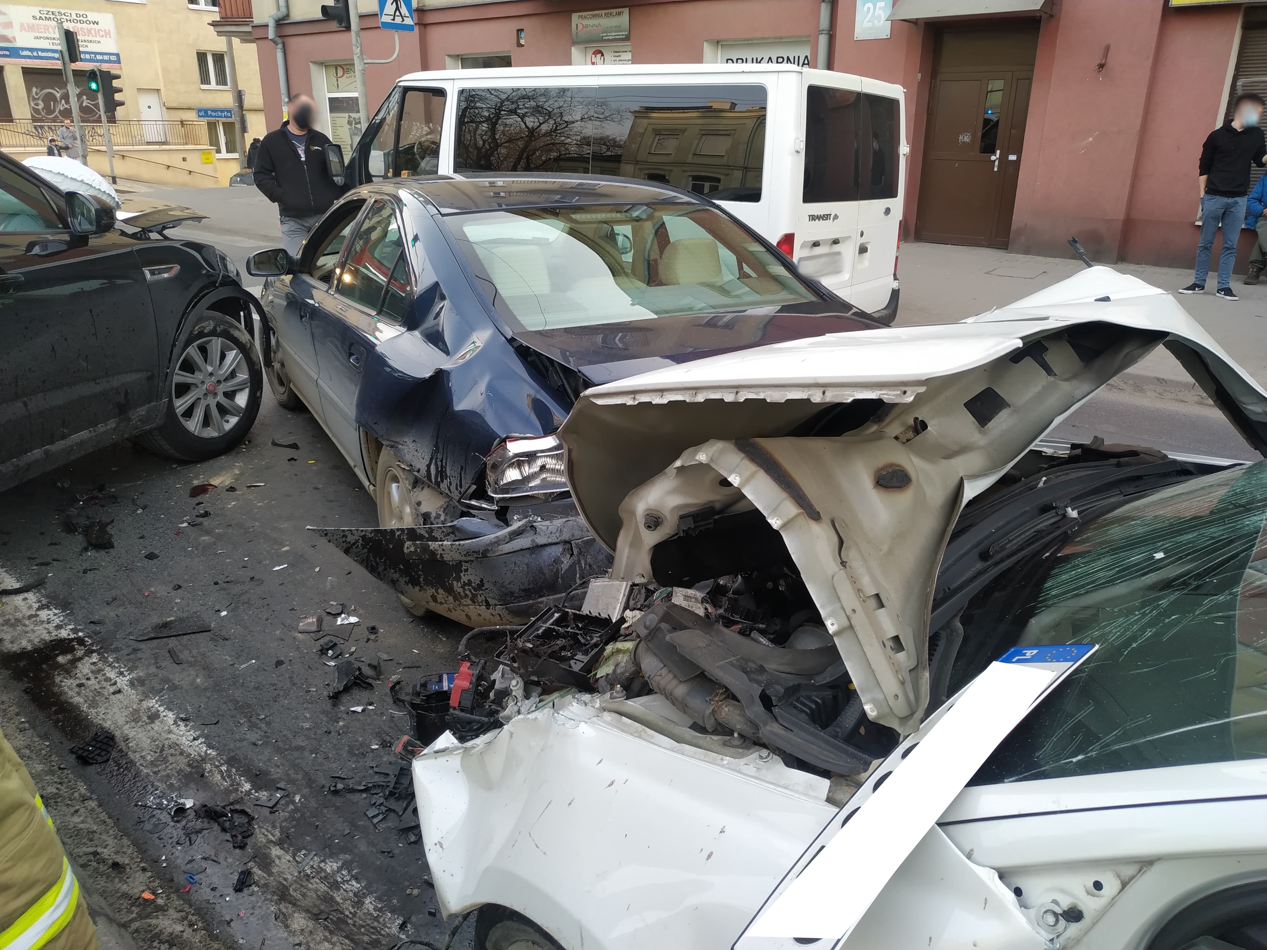 Pijany kierowca taksówki, który doprowadził do wypadku, nie był związany z korporacją. „U nas bezpieczeństwo jest priorytetem”