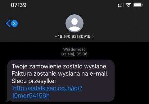 Sygnały od Czytelników: Zmasowany atak oszustów SMS-ami. Nie klikajcie w linki!