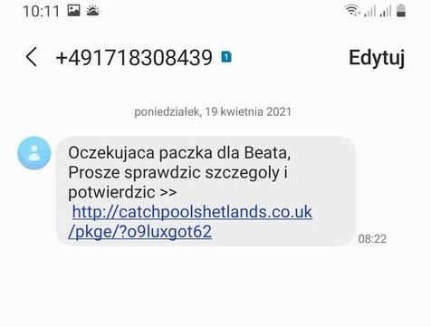 Sygnały od Czytelników: Zmasowany atak oszustów SMS-ami. Nie klikajcie w linki!