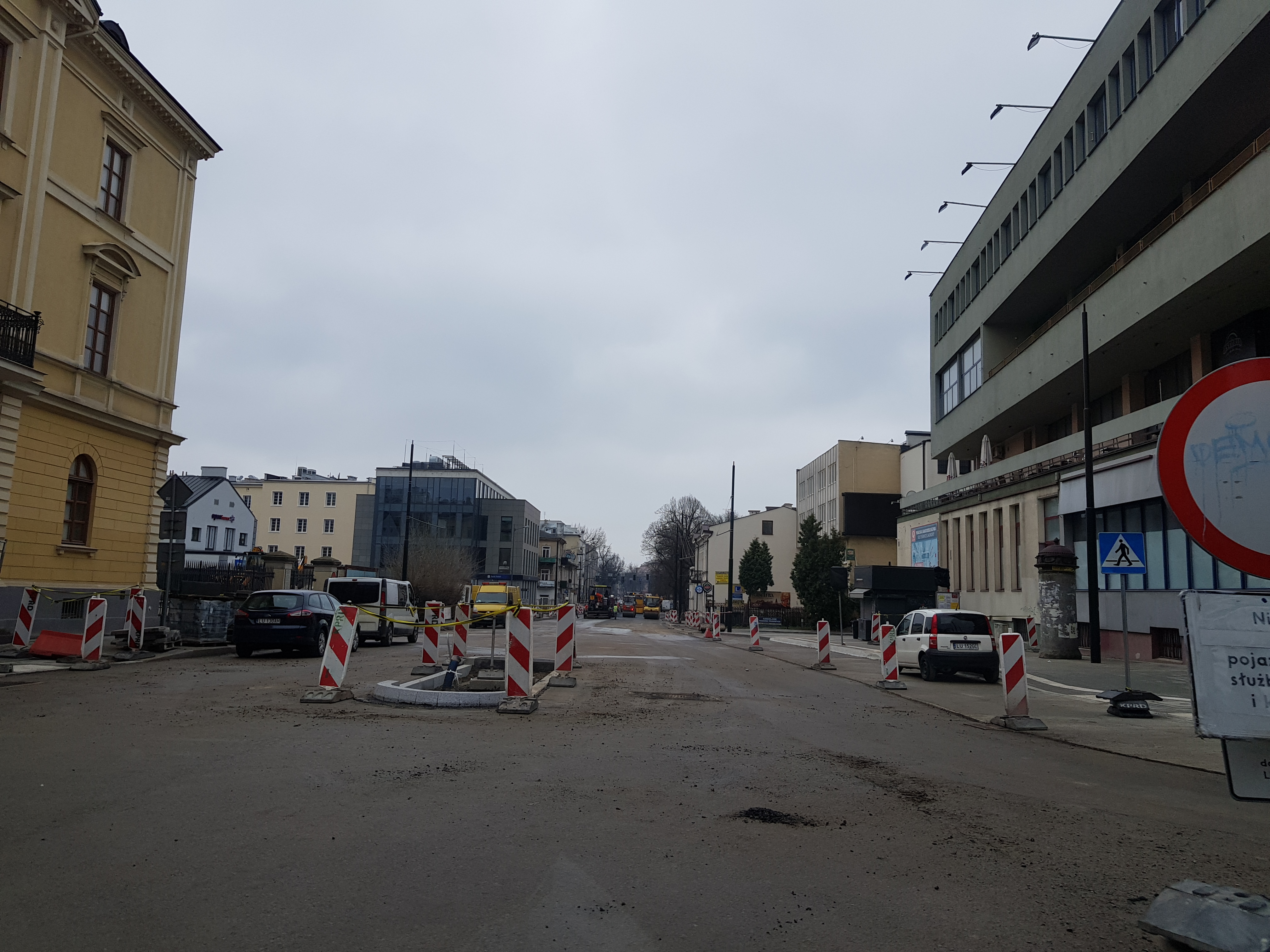 W poniedziałek przywrócony zostanie ruch na ul. Lipowej. Linie komunikacji miejskiej wracają na podstawowe trasy (zdjęcia)
