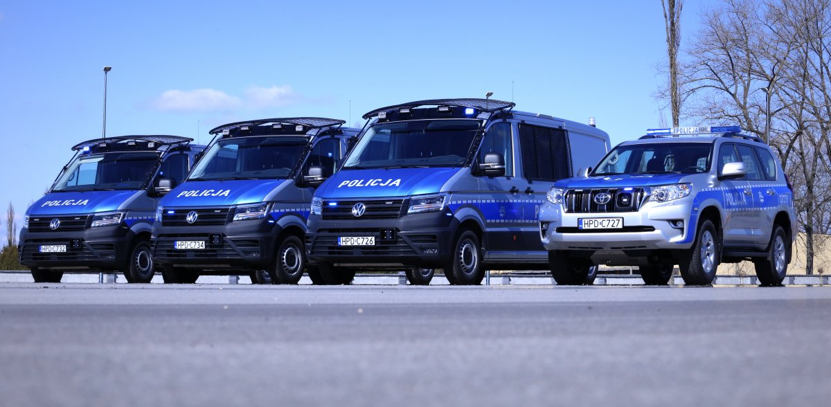 Lubelscy policjanci otrzymali nowe radiowozy (zdjęcia)