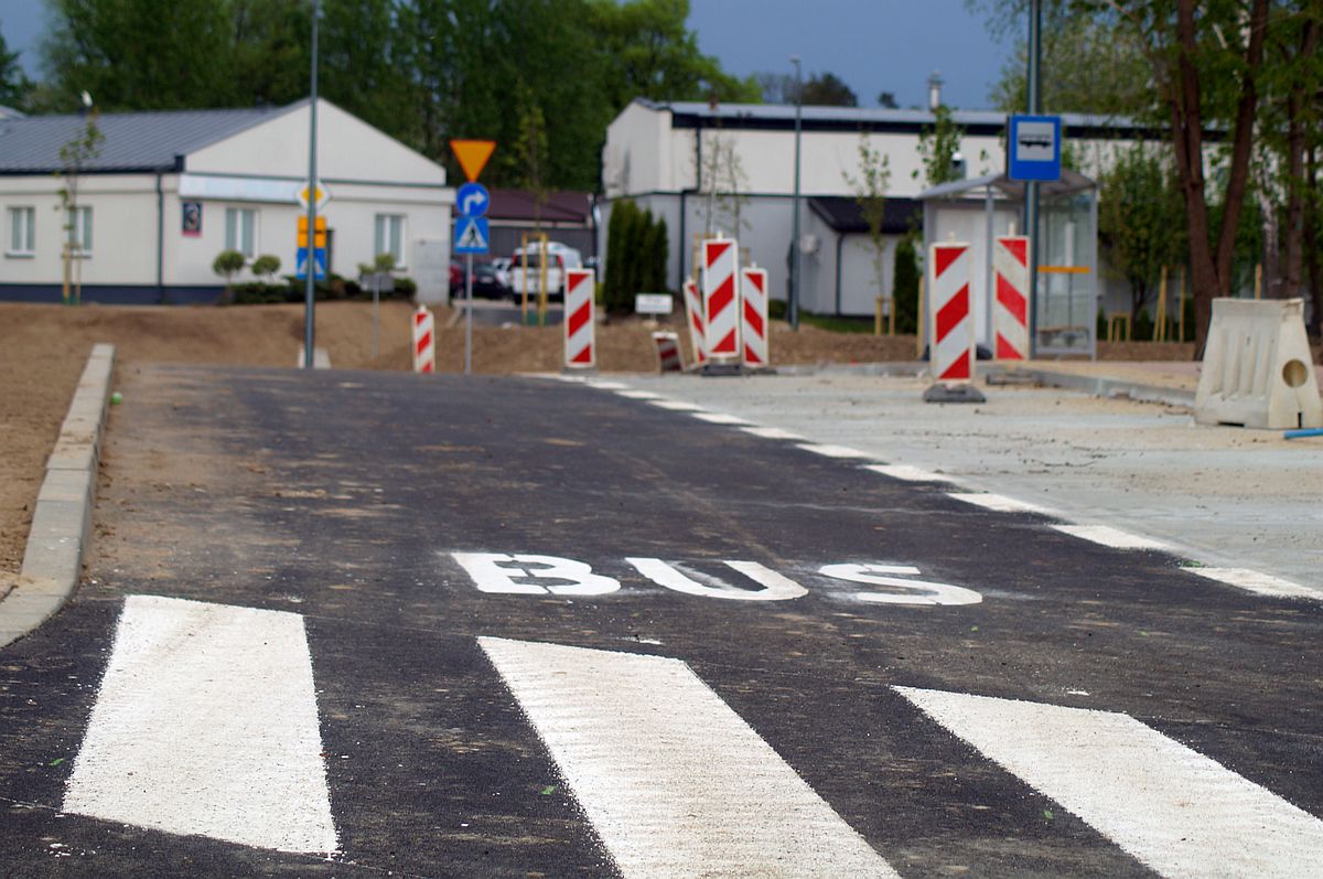 Autobus i pociąg w jednym miejscu. Dworzec przesiadkowy w Świdniku jest już praktycznie gotowy (zdjęcia)