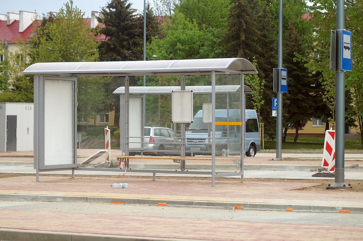 Autobus i pociąg w jednym miejscu. Dworzec przesiadkowy w Świdniku jest już praktycznie gotowy (zdjęcia)