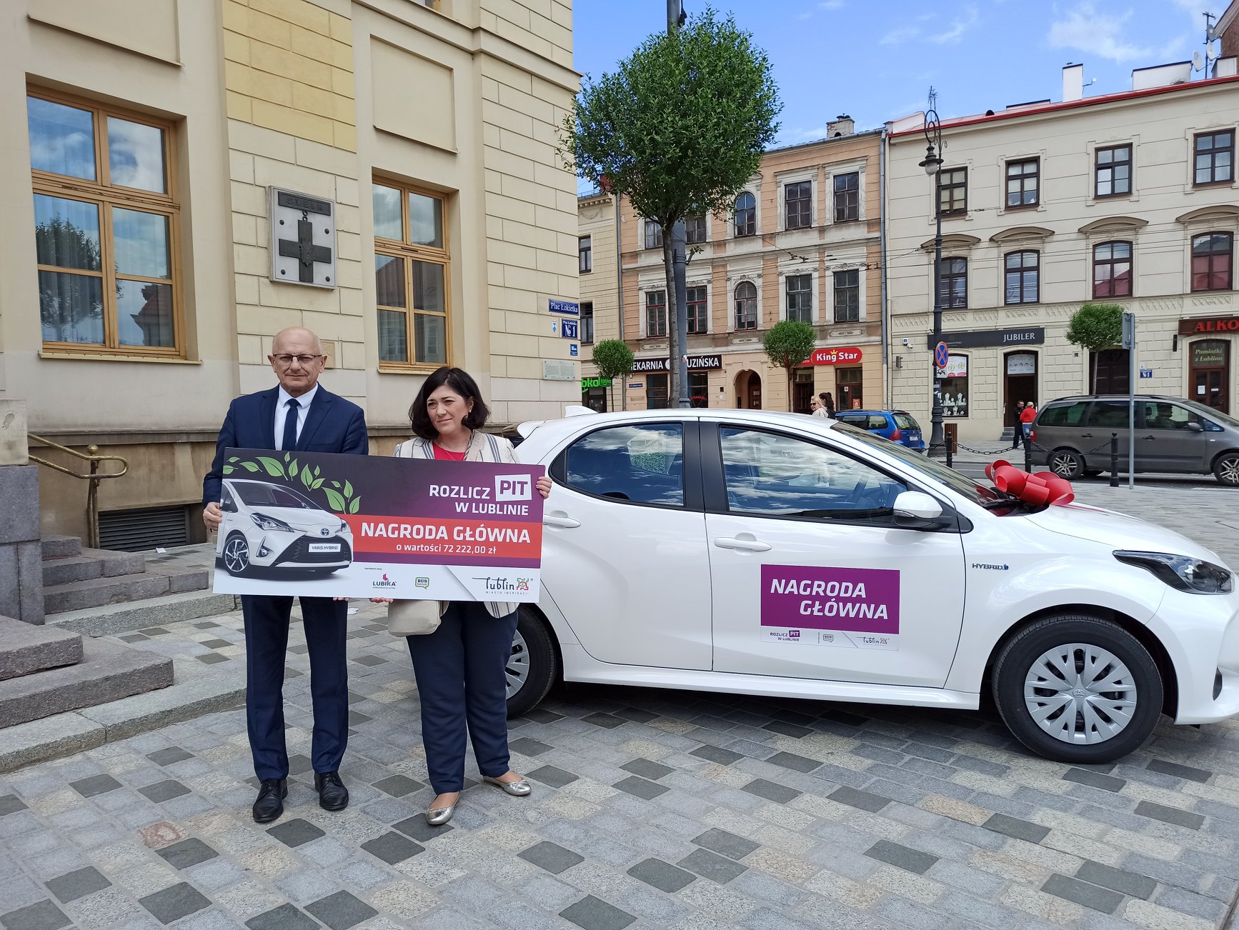 Miasto zachęcało do rozliczania podatku w Lublinie. Laureatka odebrała dzisiaj główną nagrodę (zdjęcia)