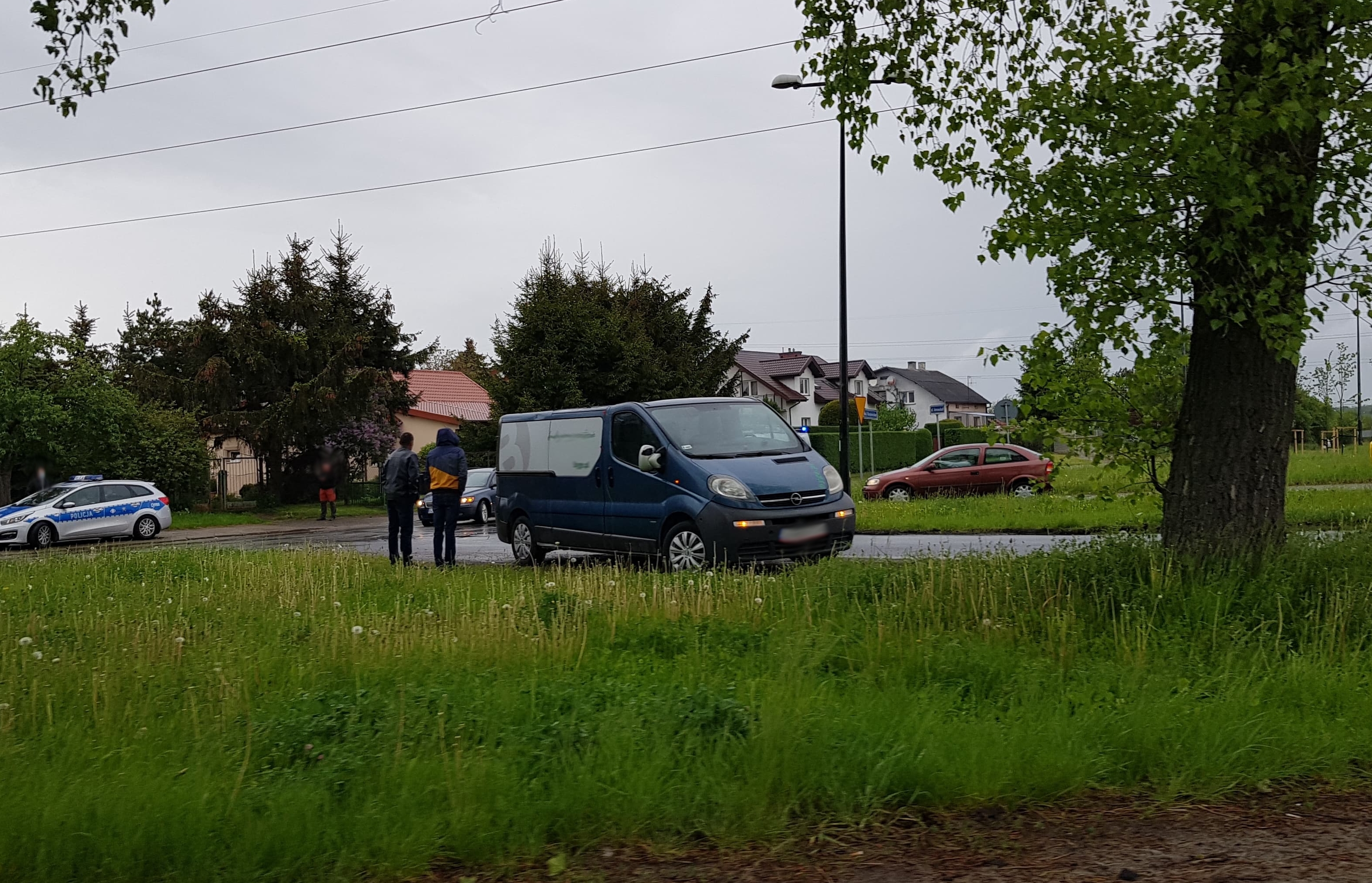 Kolejny dzisiaj wypadek z udziałem rowerzysty. Mężczyzna trafił do szpitala (zdjęcia)