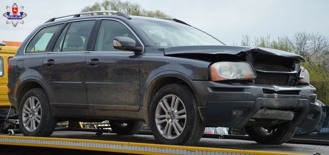 Dwóch mężczyzn zginęło po potrąceniu przez volvo. Kierowca odpowie za zabójstwo, gdyż celowo miał wjechać w ludzi