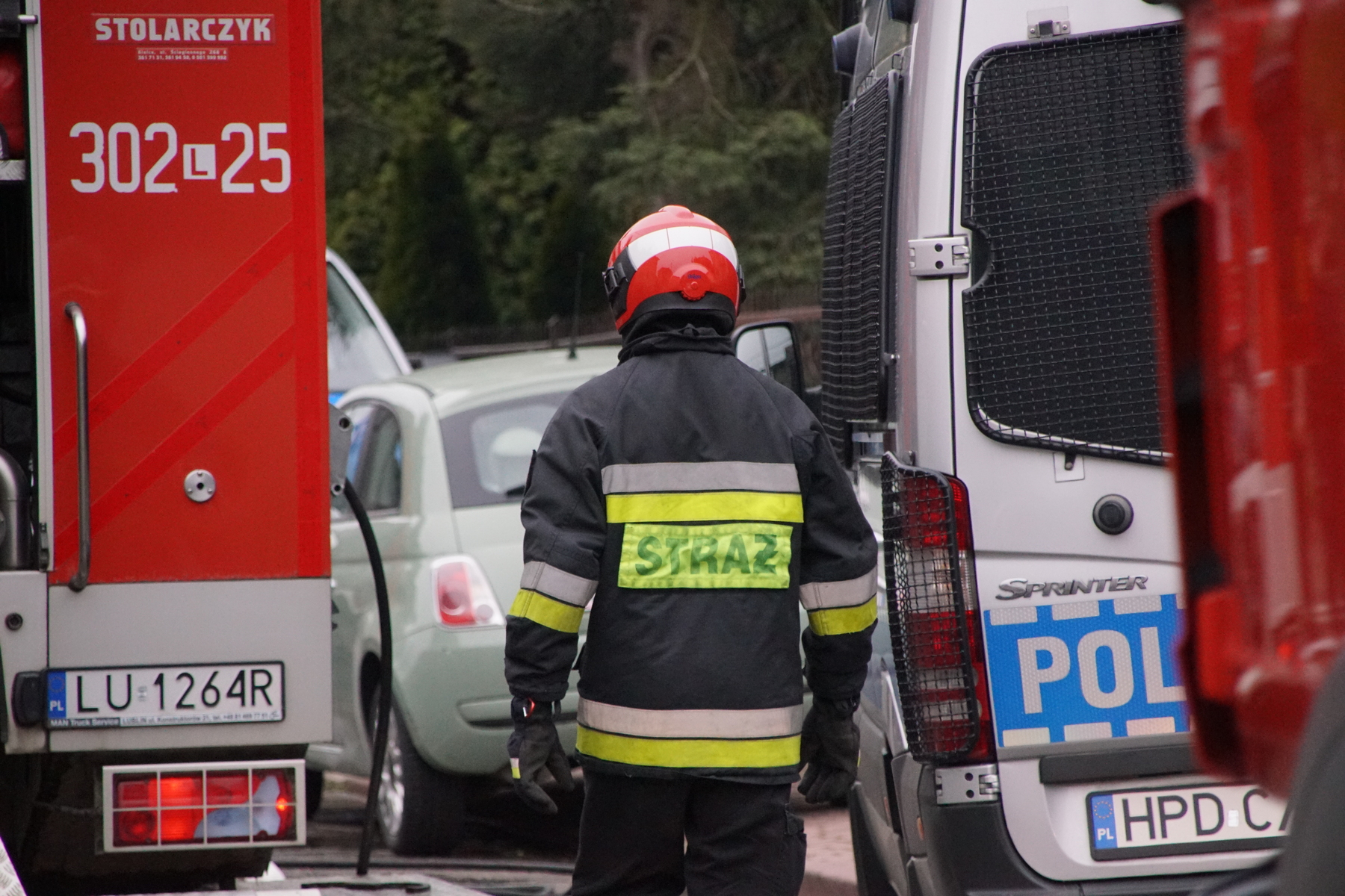 Pożar domu w Lublinie. Matka i syn trafili do szpitala (zdjęcia)