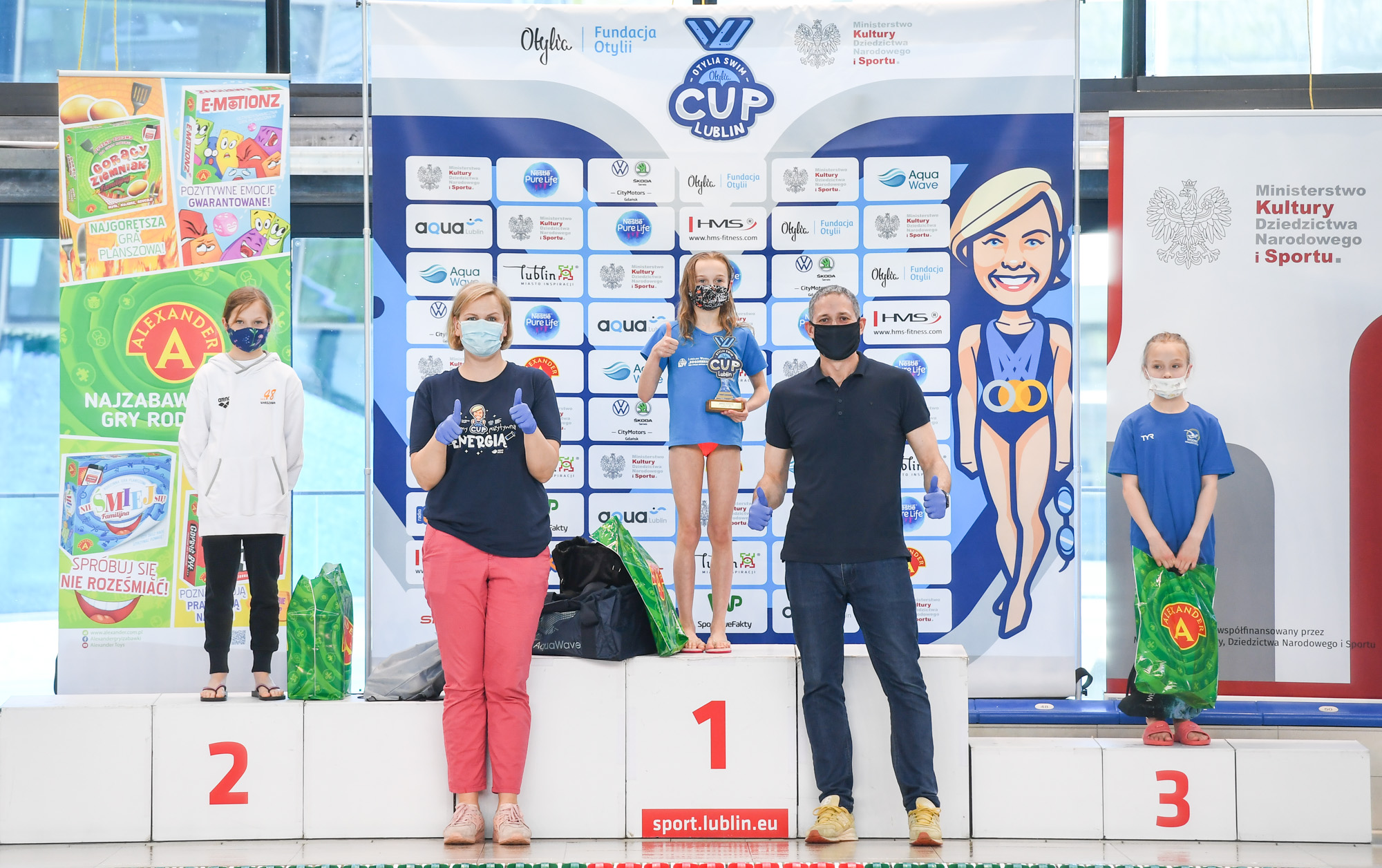 Pierwszy Otylia Swim Cup za nami. Ponad 800 dzieci pływało na zawodach Otylii Jędrzejczak w Lublinie (wideo, zdjęcia)