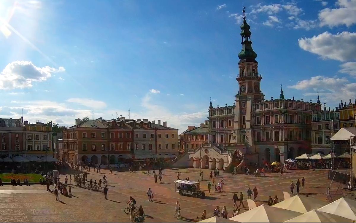 Nałęczów, Kazimierz Dolny i Roztocze przeżywają oblężenie turystów (zdjęcia)