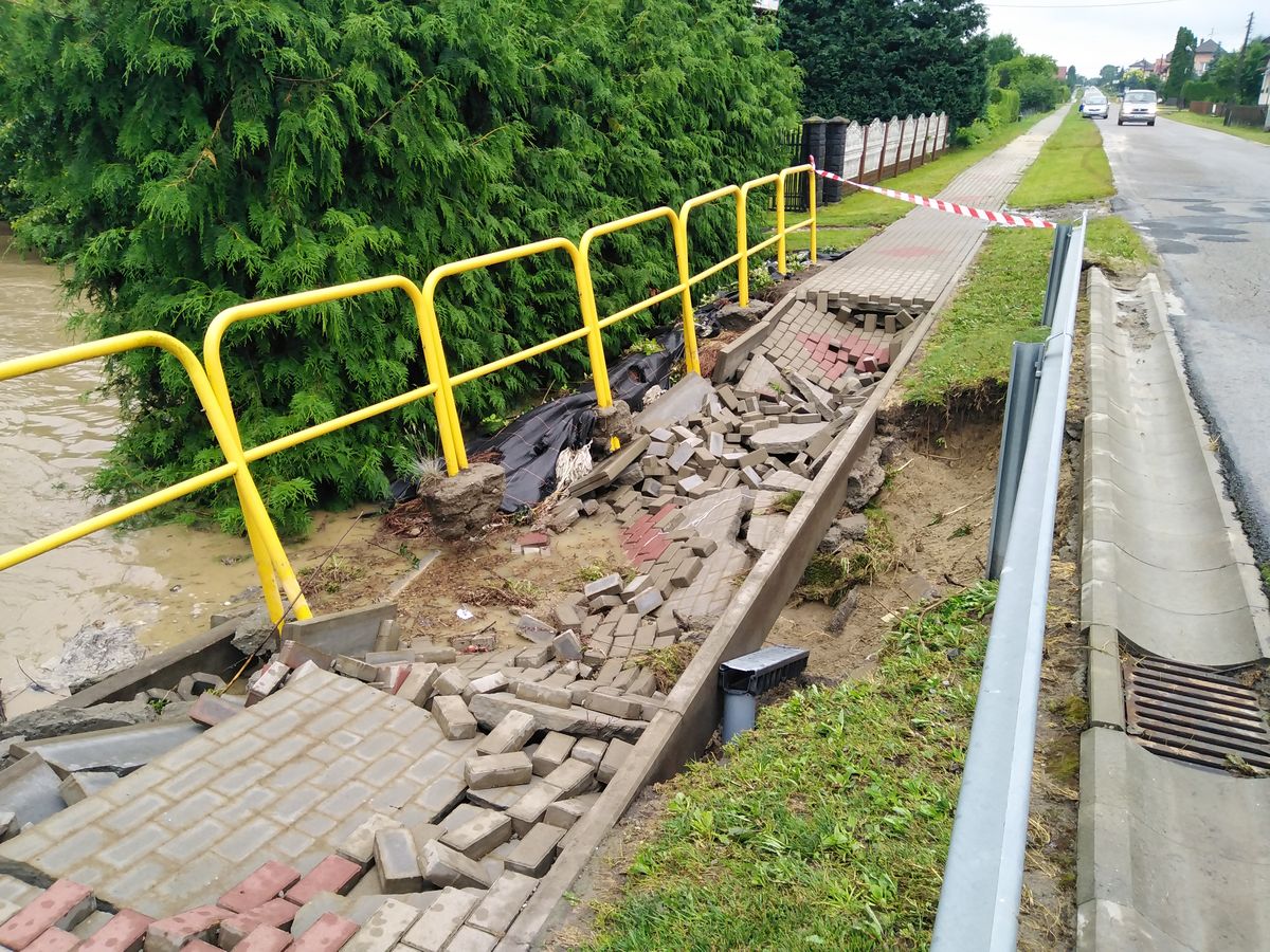 Kolejny dzień z burzami na Lubelszczyźnie. Znów zalane zostały domy (zdjęcia)