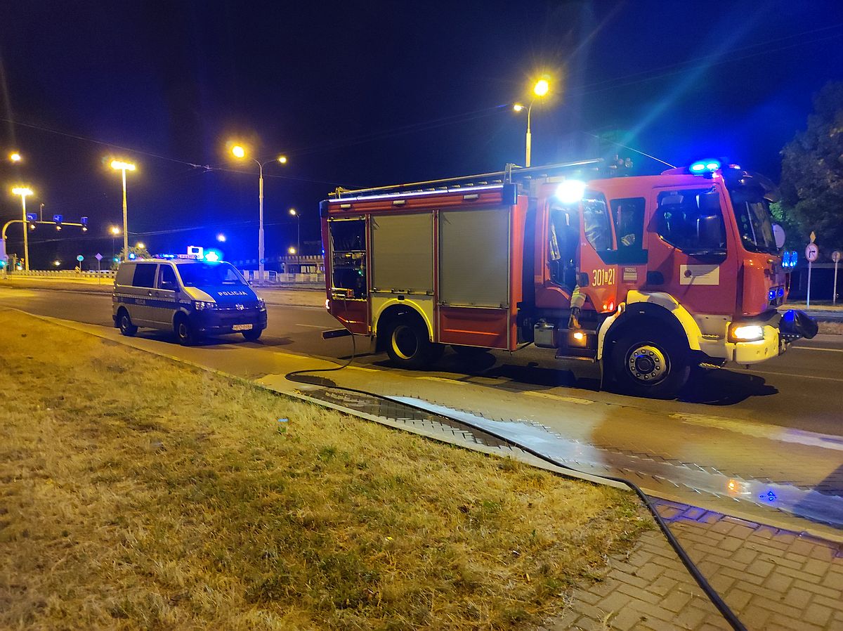 Pożar autobusu komunikacji miejskiej w Lublinie. Zagrożenie zostało szybko opanowane (zdjęcia)