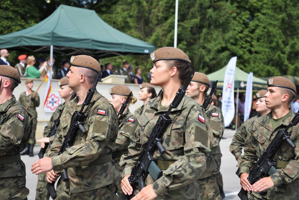 Uroczysta przysięga wojskowa absolwentów klas wojskowych z województwa lubelskiego (zdjęcia)
