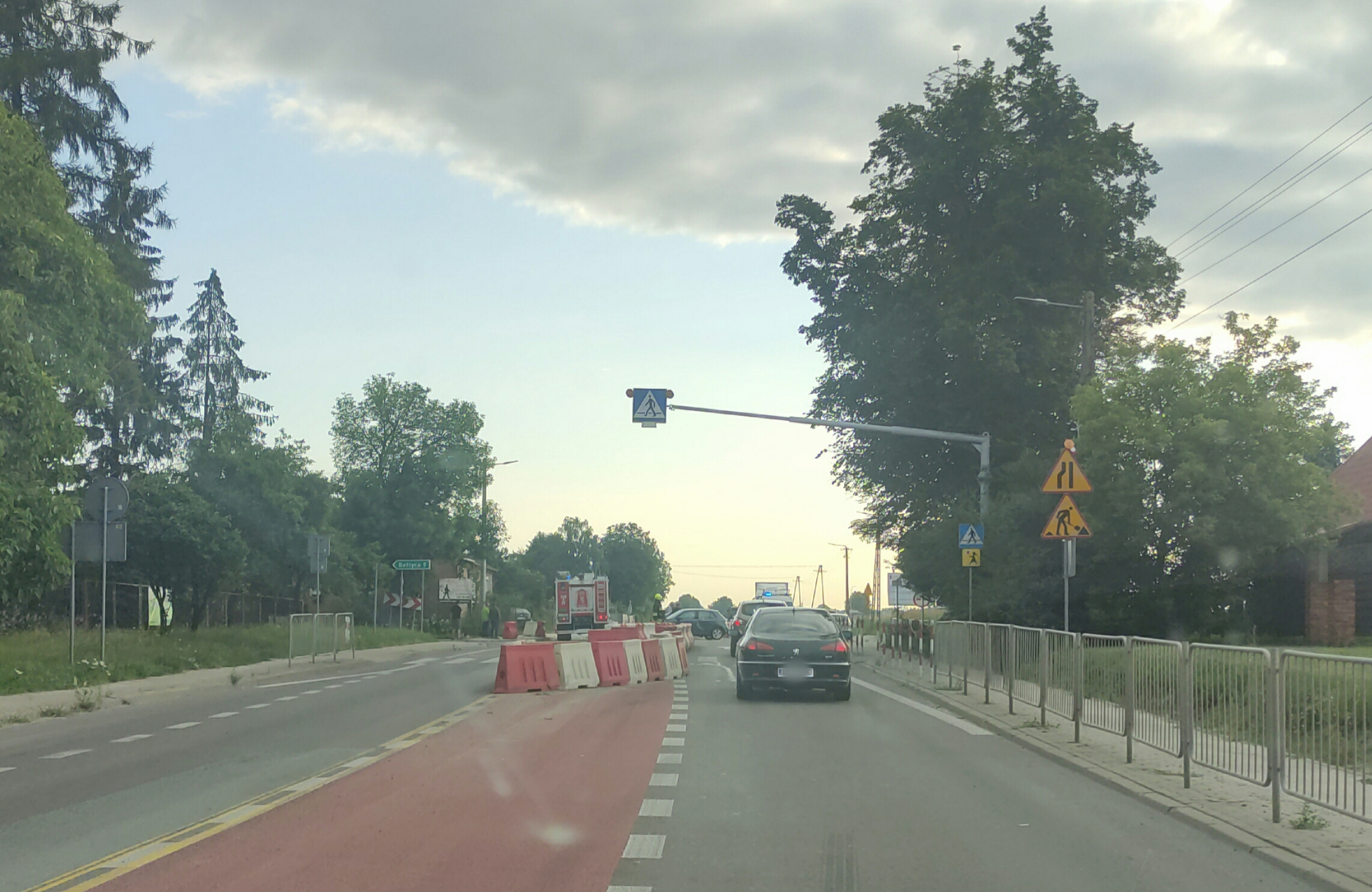 Utrudnienia w ruchu na trasie Lublin – Kraśnik po zderzeniu dwóch pojazdów (zdjęcia)