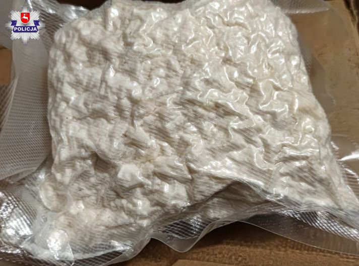 Narkotyki w mieszkaniu na Czubach. 24-latek miał ponad kilogram środków odurzających (zdjęcia)