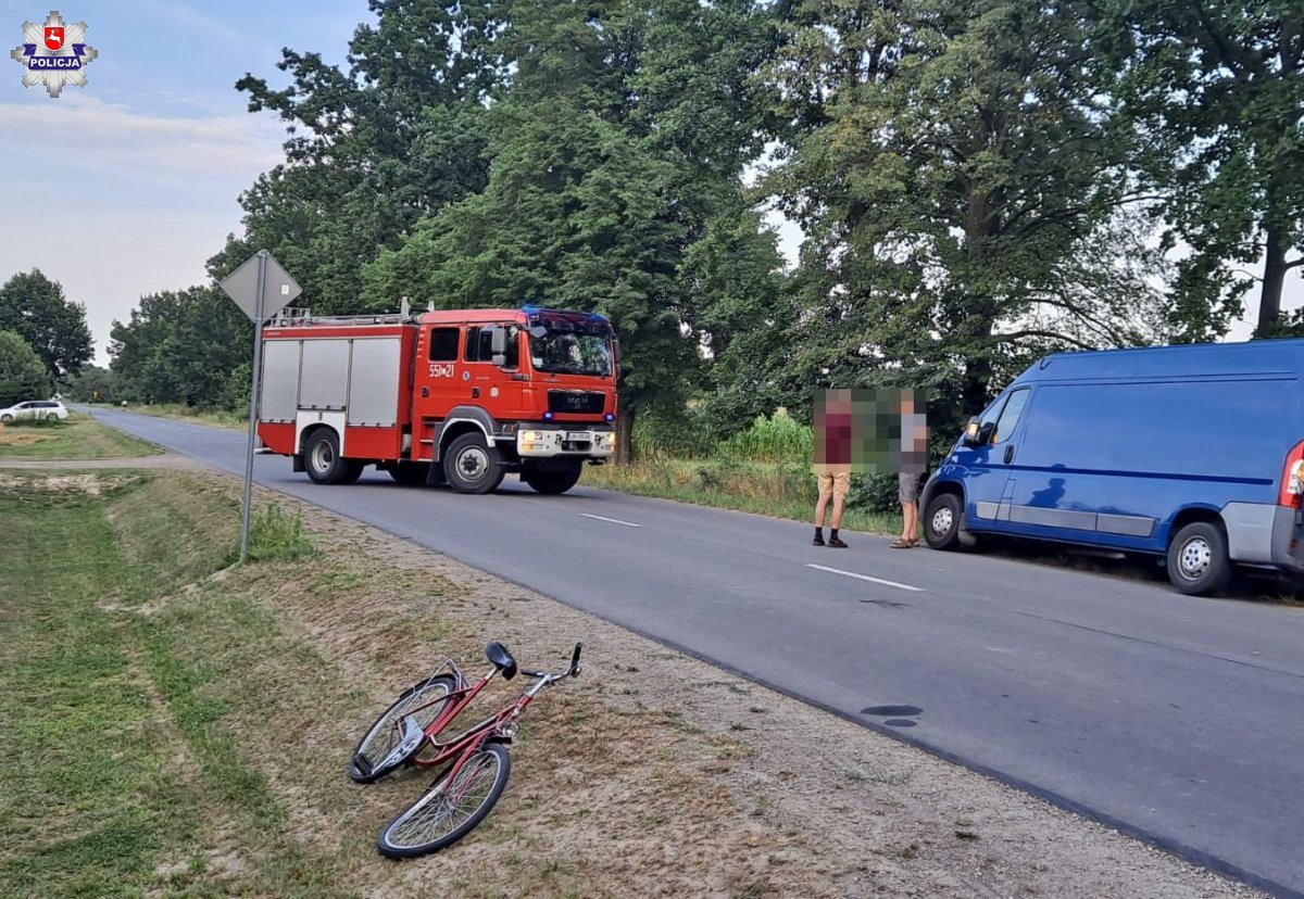 Trzy wypadki w jeden dzień na drogach powiatu włodawskiego. Cztery osoby trafiły do szpitala (zdjęcia)