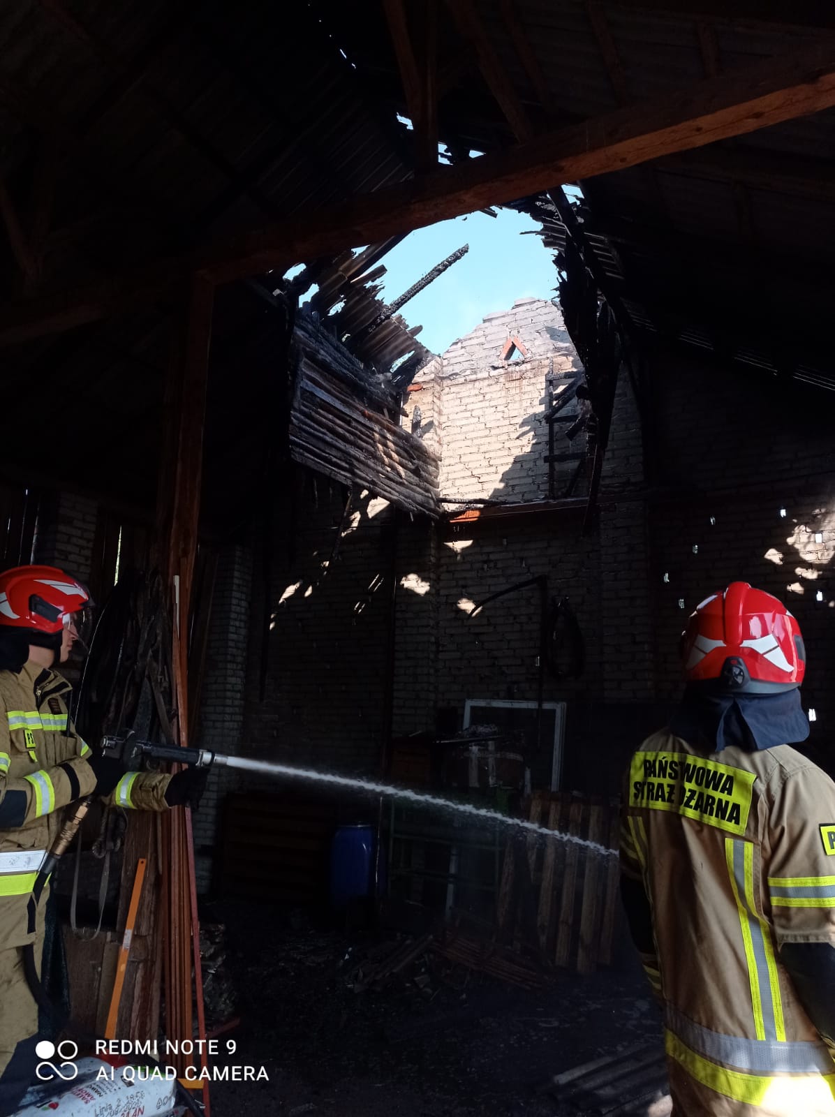 Pożar stodoły w Łukówcu. Ogień został szybko opanowany (zdjęcia)