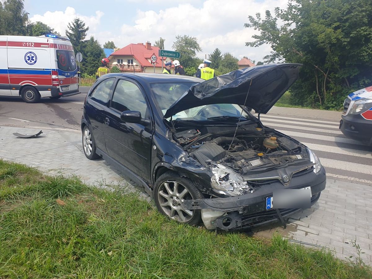 Wypadek na trasie Lublin – Nałęczów. Dwie osoby ranne i utrudnienia w ruchu (zdjęcia)