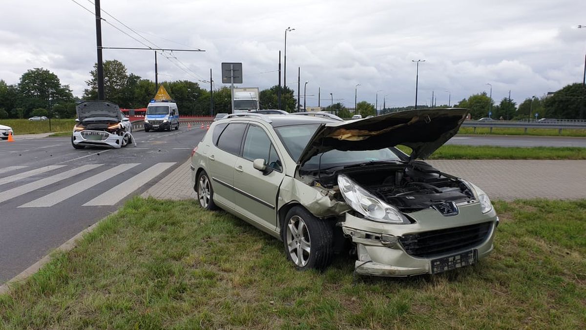 Kobieta w ciąży poszkodowana w wypadku w Lublinie. Są utrudnienia w ruchu (zdjęcia)