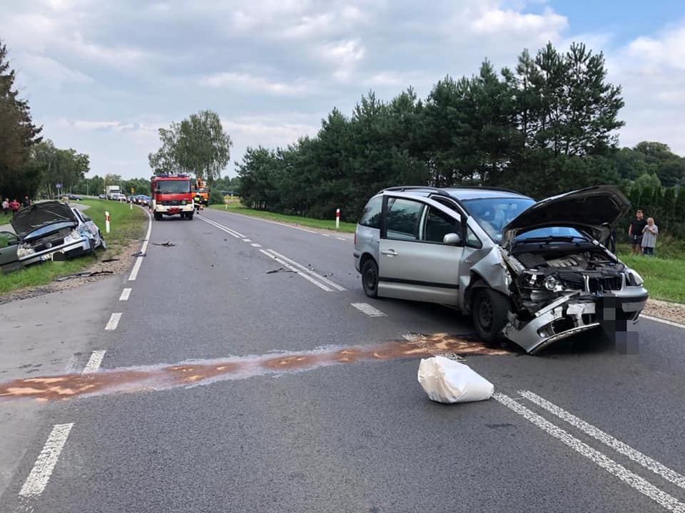 Wypadek na trasie Lubartów – Parczew. Droga jest zablokowana (zdjęcia)