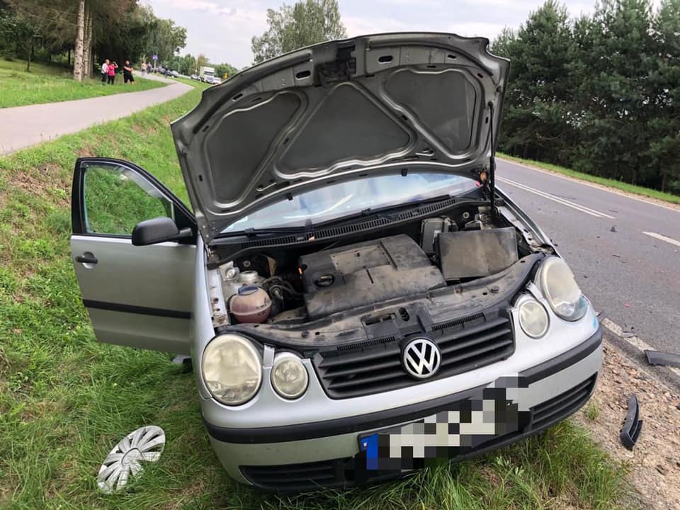 Wypadek na trasie Lubartów – Parczew. Droga jest zablokowana (zdjęcia)