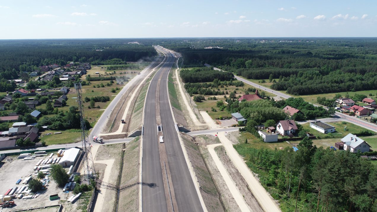 Tak w rok zmieniła się budowana droga ekspresowa S19 Lublin – Rzeszów (zdjęcia)