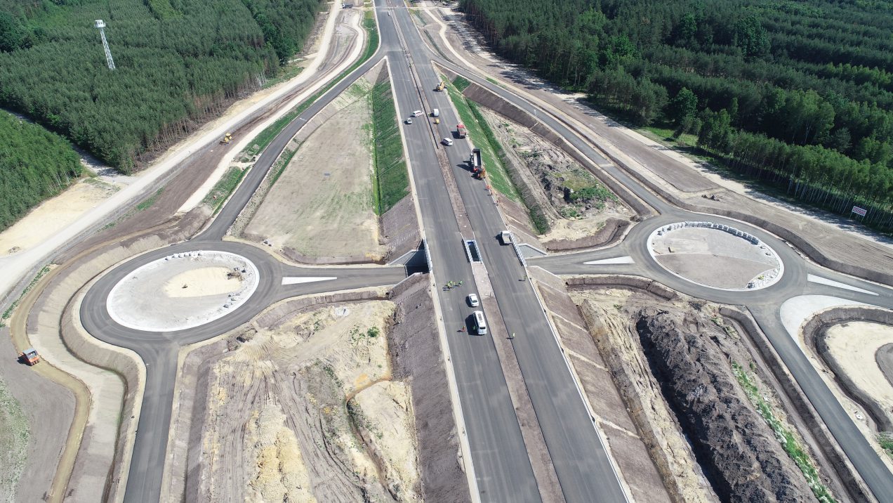 Tak w rok zmieniła się budowana droga ekspresowa S19 Lublin – Rzeszów (zdjęcia)