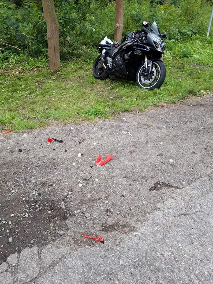Zajechał drogę motocyklistom. Młoda kobieta zginęła na miejscu (zdjęcia)