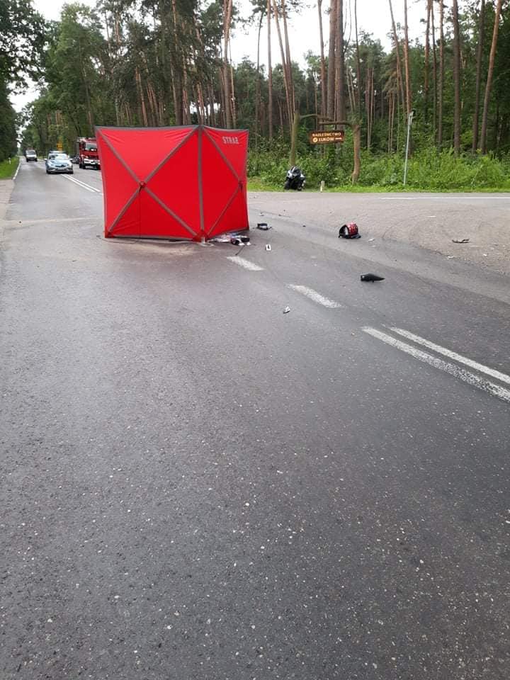 Zajechał drogę motocyklistom. Młoda kobieta zginęła na miejscu (zdjęcia)