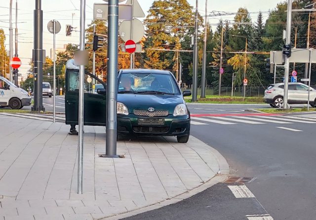 Wjechał W Dziecko Na Hulajnodze. Potrącony Chłopiec Trafił Do Szpitala (Zdjęcia) : Lublin112.Pl – Wiadomości Z Lublina I Regionu. Ważne Informacje Z Kraju